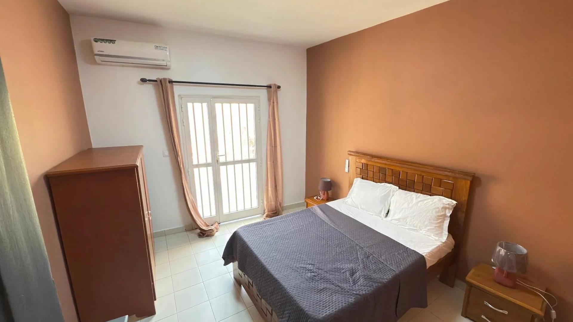 Nene Loc Daire Dakar Senegal